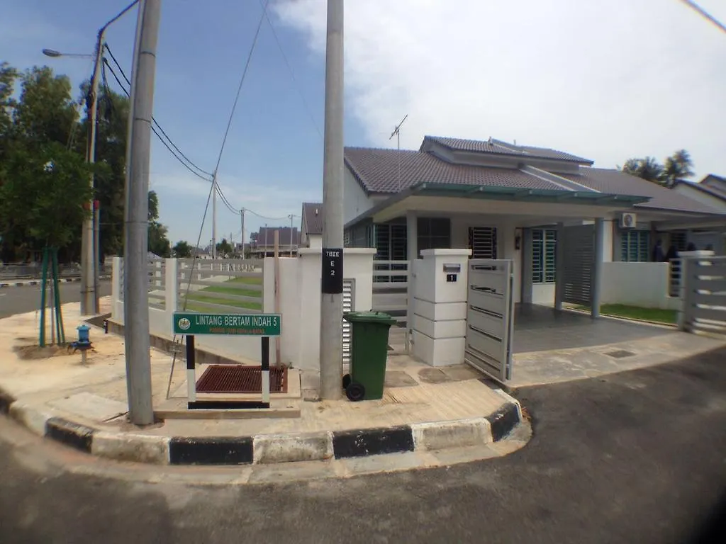Homestay No1 Bertam Indah Кепала Батас